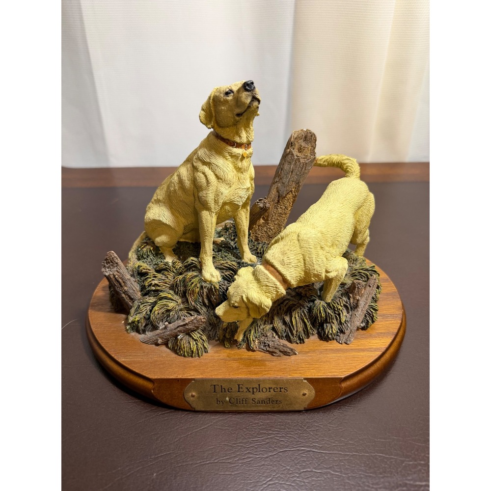 Living Stone The Explorers Yellow Labrador Figurine Cliff Sanders 1996 statue